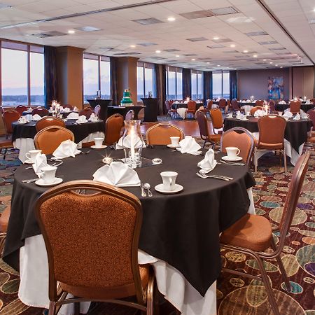 Holiday Inn Hotel & Suites Overland Park-West By Ihg Екстериор снимка
