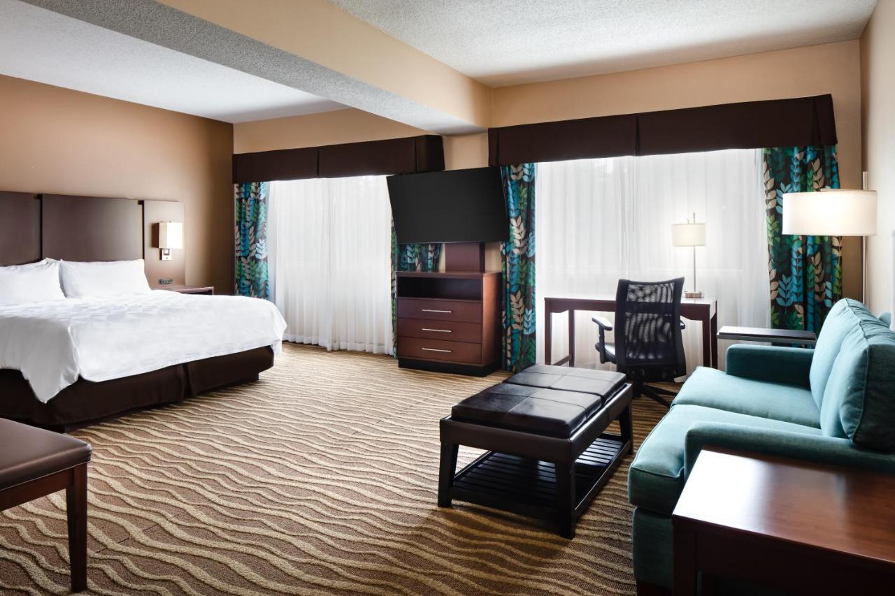 Holiday Inn Hotel & Suites Overland Park-West By Ihg Екстериор снимка
