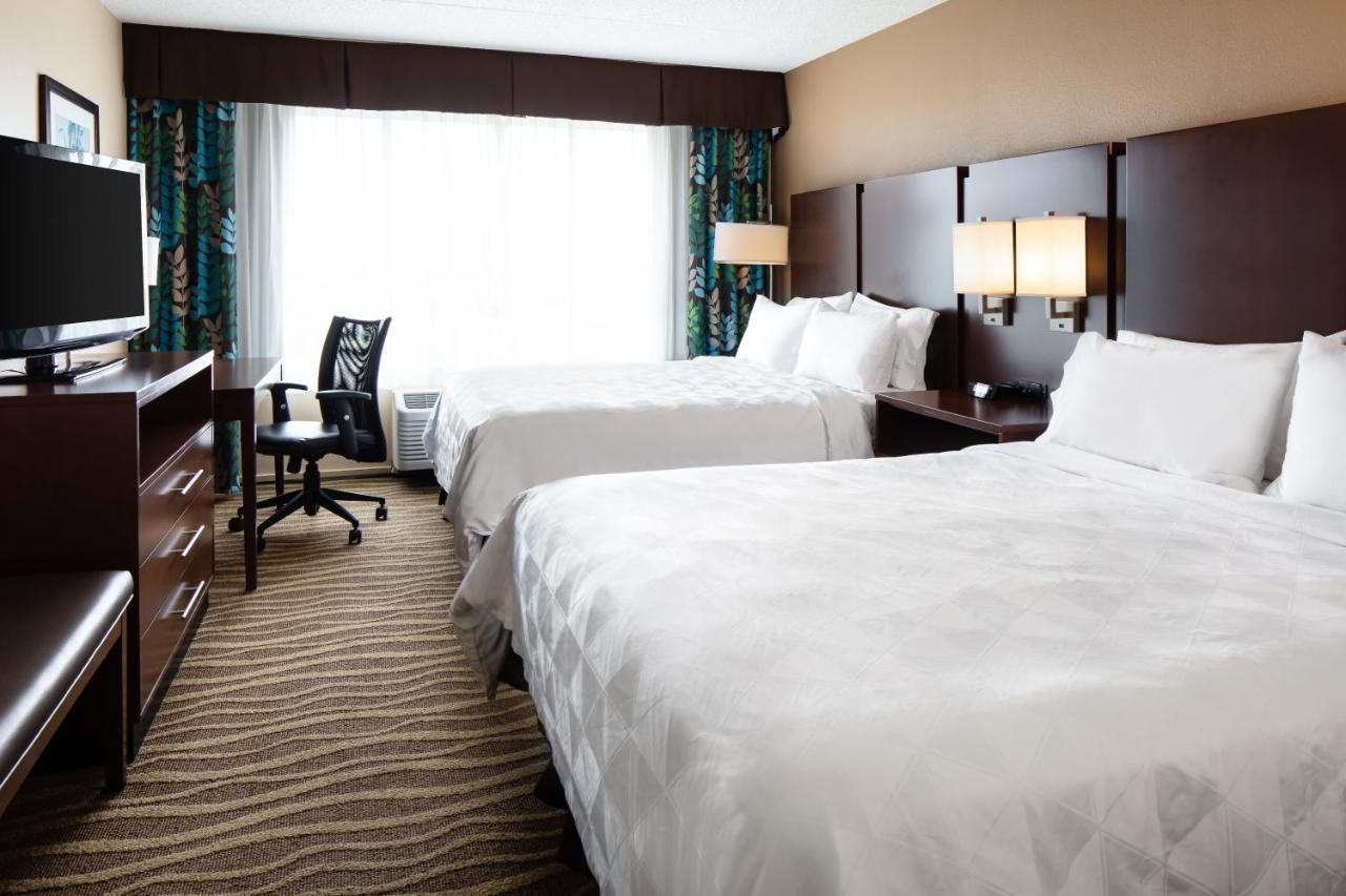 Holiday Inn Hotel & Suites Overland Park-West By Ihg Екстериор снимка