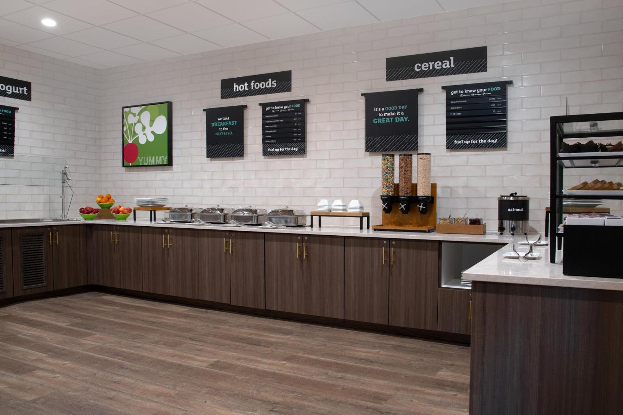 Holiday Inn Hotel & Suites Overland Park-West By Ihg Екстериор снимка